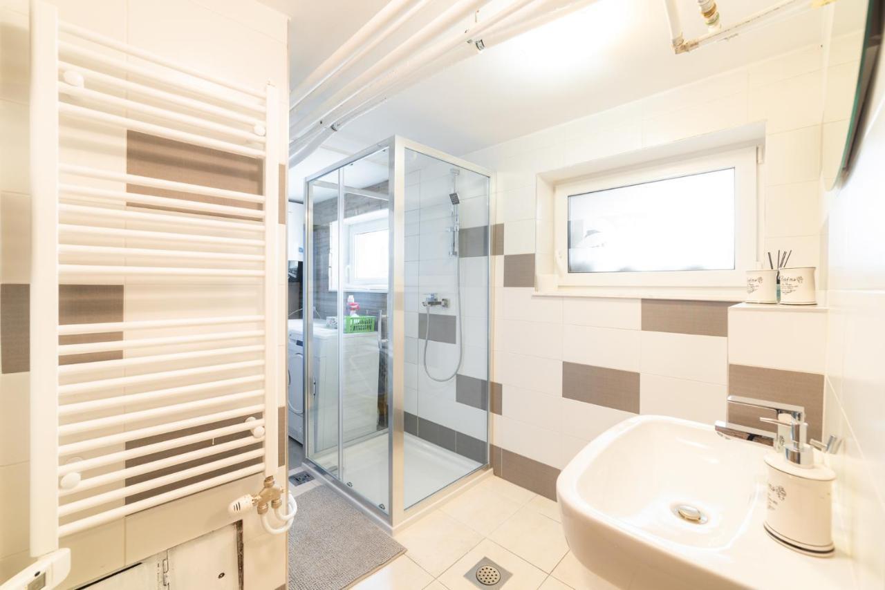 Bah Apartment Λιουμπλιάνα Εξωτερικό φωτογραφία
